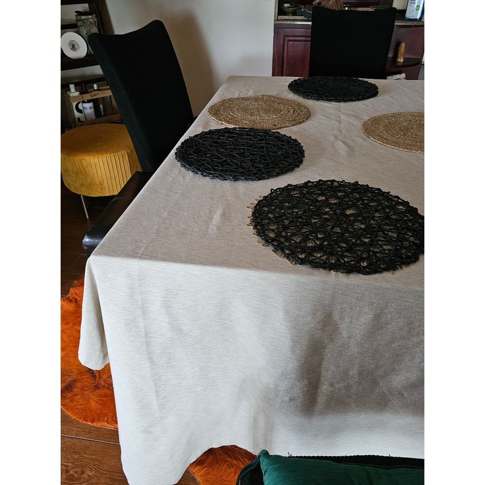 Crate & Barrel Linden Tablecloth Ecru 60x120 Rectangular Cotton Rayon 121-447